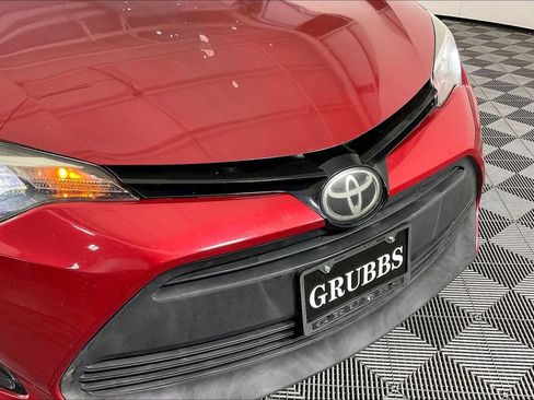 Used 2017 Toyota Corolla LE image 37