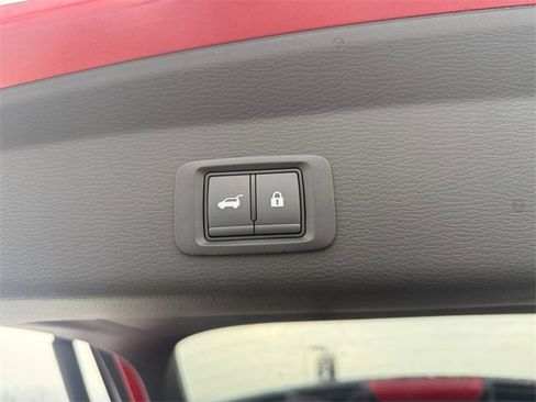 New 2026 Mitsubishi Outlander SE image 10