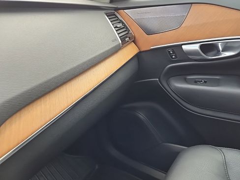 Certified 2023 Volvo XC90 B6 Plus w/ Protection Package Premier image 29