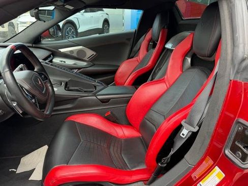 Used 2021 Chevrolet Corvette Stingray Premium Conv w/ Z51 Performance Package image 4