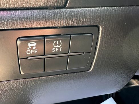 Used 2014 MAZDA MAZDA3 i Sport FWD image 29