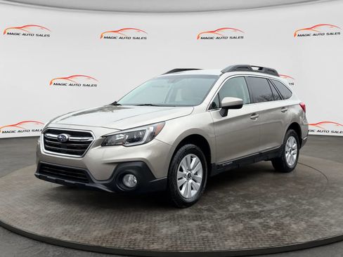 Used 2019 Subaru Outback 2.5i Premium image 1