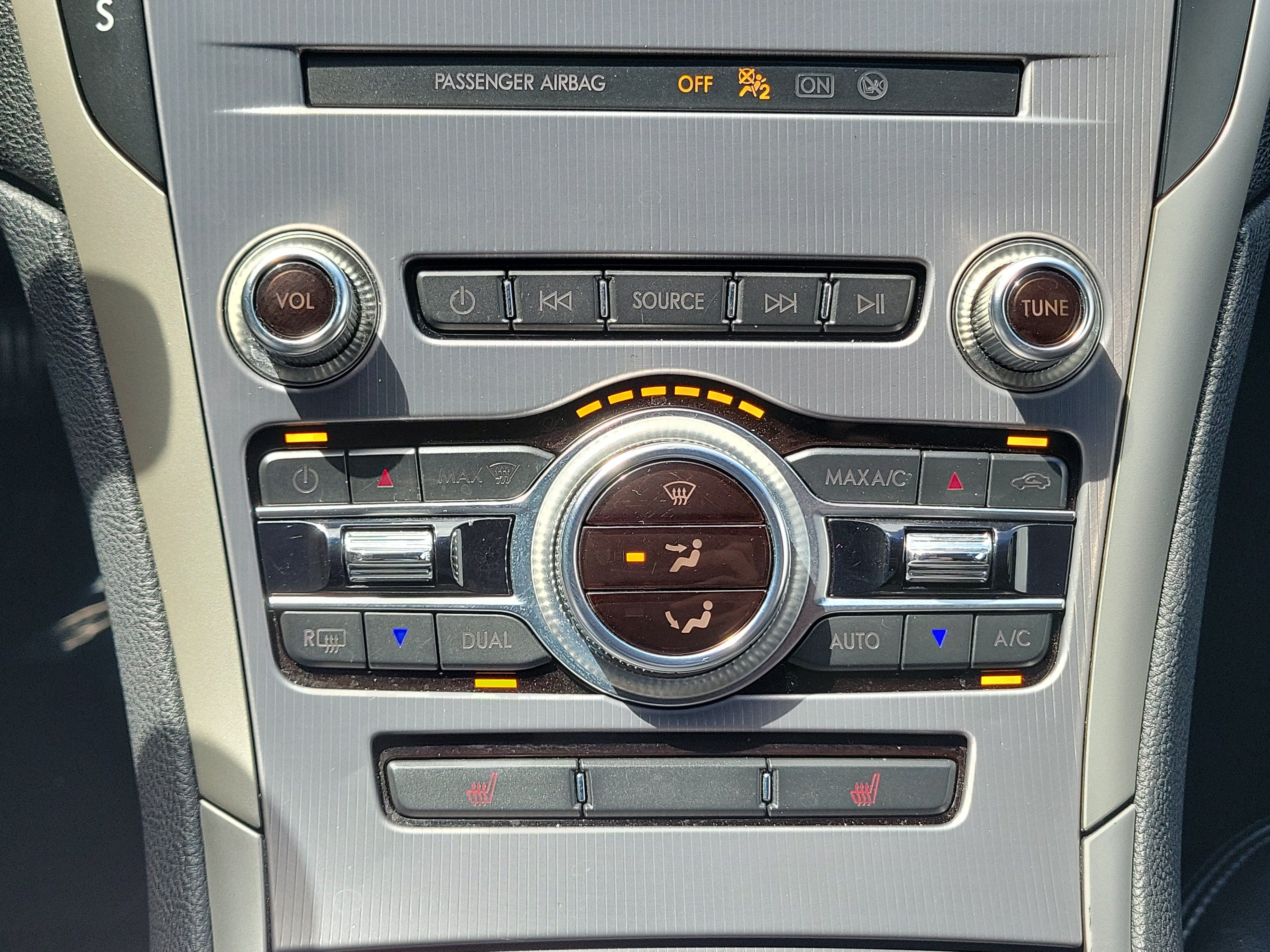 Used 2020 Lincoln MKZ FWD image 23