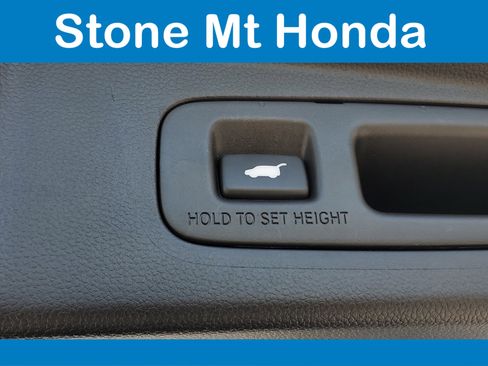 Used 2024 Honda CR-V EX-L image 9