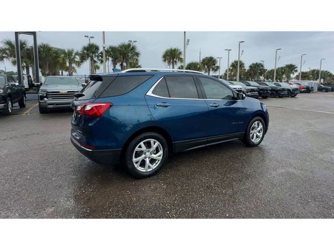 Used 2020 Chevrolet Equinox Premier image 2