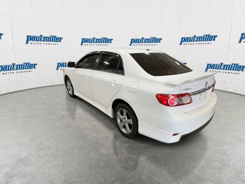 Used 2011 Toyota Corolla S image 8