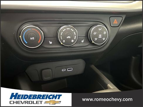 Used 2024 Chevrolet Trax RS w/ Driver Confidence Package image 23