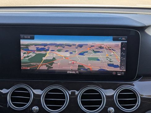 Used 2020 Mercedes-Benz E 350 Sedan image 11