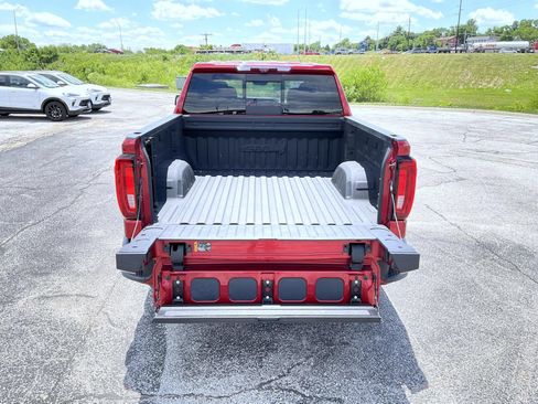 Certified 2023 GMC Sierra 1500 AT4 w/ Technology Package AWD/4WD image 24