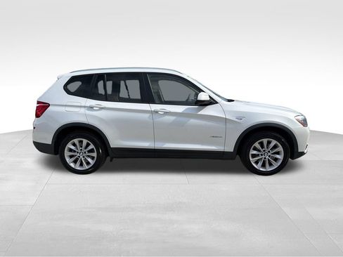 Used 2017 BMW X3 xDrive28i AWD/4WD image 9