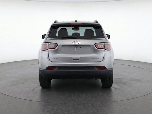 Used 2025 Jeep Compass Limited AWD/4WD image 7