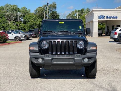 Used 2020 Jeep Wrangler Unlimited Sport S AWD/4WD image 2