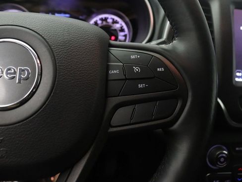 Used 2020 Jeep Cherokee Trailhawk w/ Cold Weather Group image 15