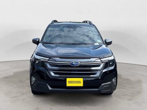 Certified 2025 Subaru Forester Premium AWD/4WD image 2