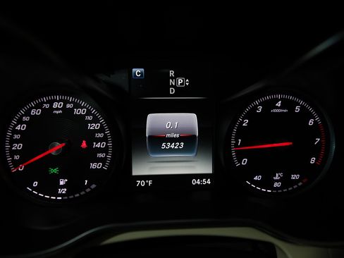 Used 2015 Mercedes-Benz C 300 4MATIC Sedan image 17