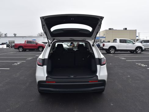 Certified 2024 Honda HR-V LX image 9