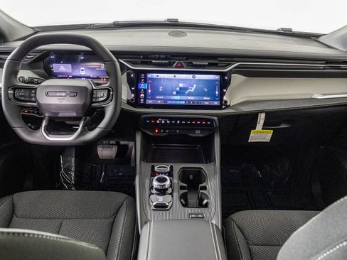 New 2026 Jeep Cherokee Laredo image 22