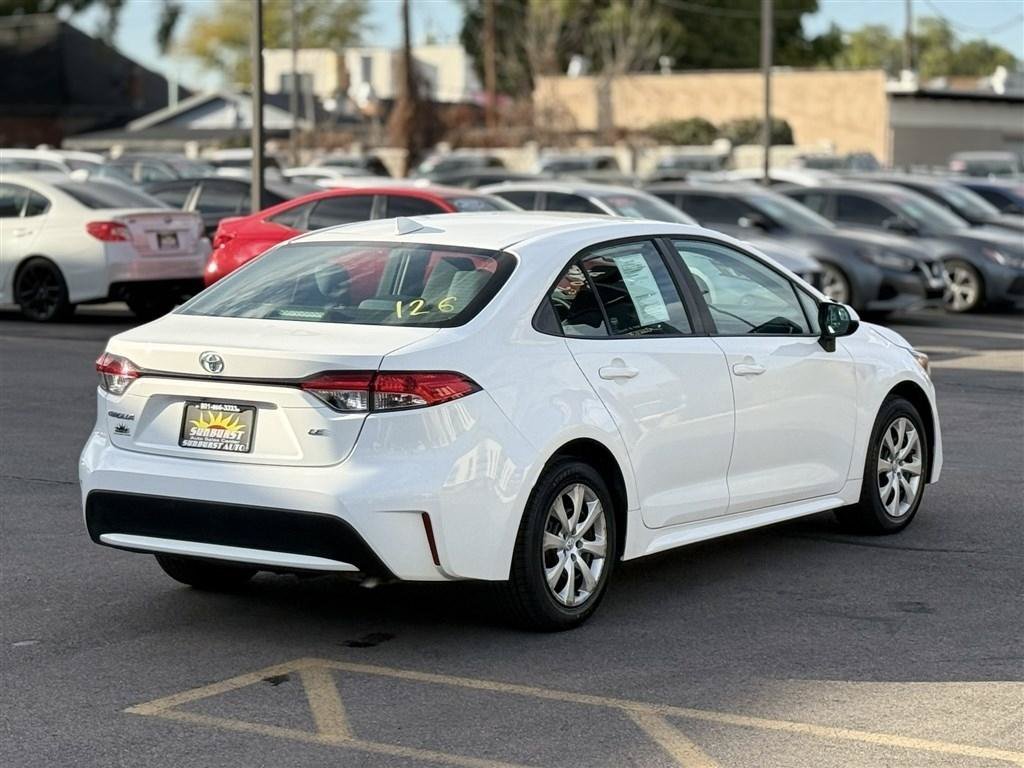Used 2021 Toyota Corolla LE FWD image 7
