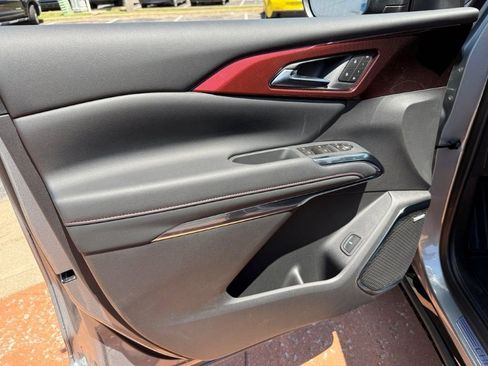 New 2026 Chevrolet Traverse RS FWD image 9