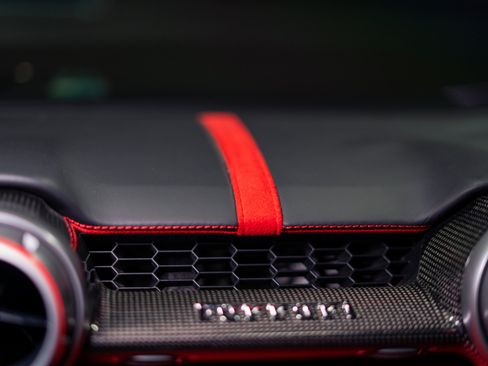 Used 2019 Ferrari 812 Superfast RWD image 29
