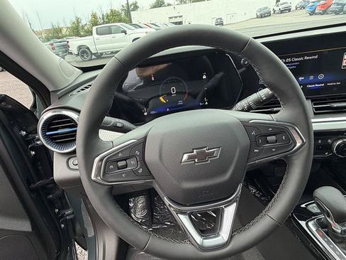 New 2026 Chevrolet Trax LT w/ Driver Confidence Package FWD image 13