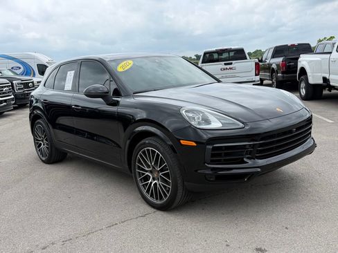 Used 2022 Porsche Cayenne S AWD/4WD image 2