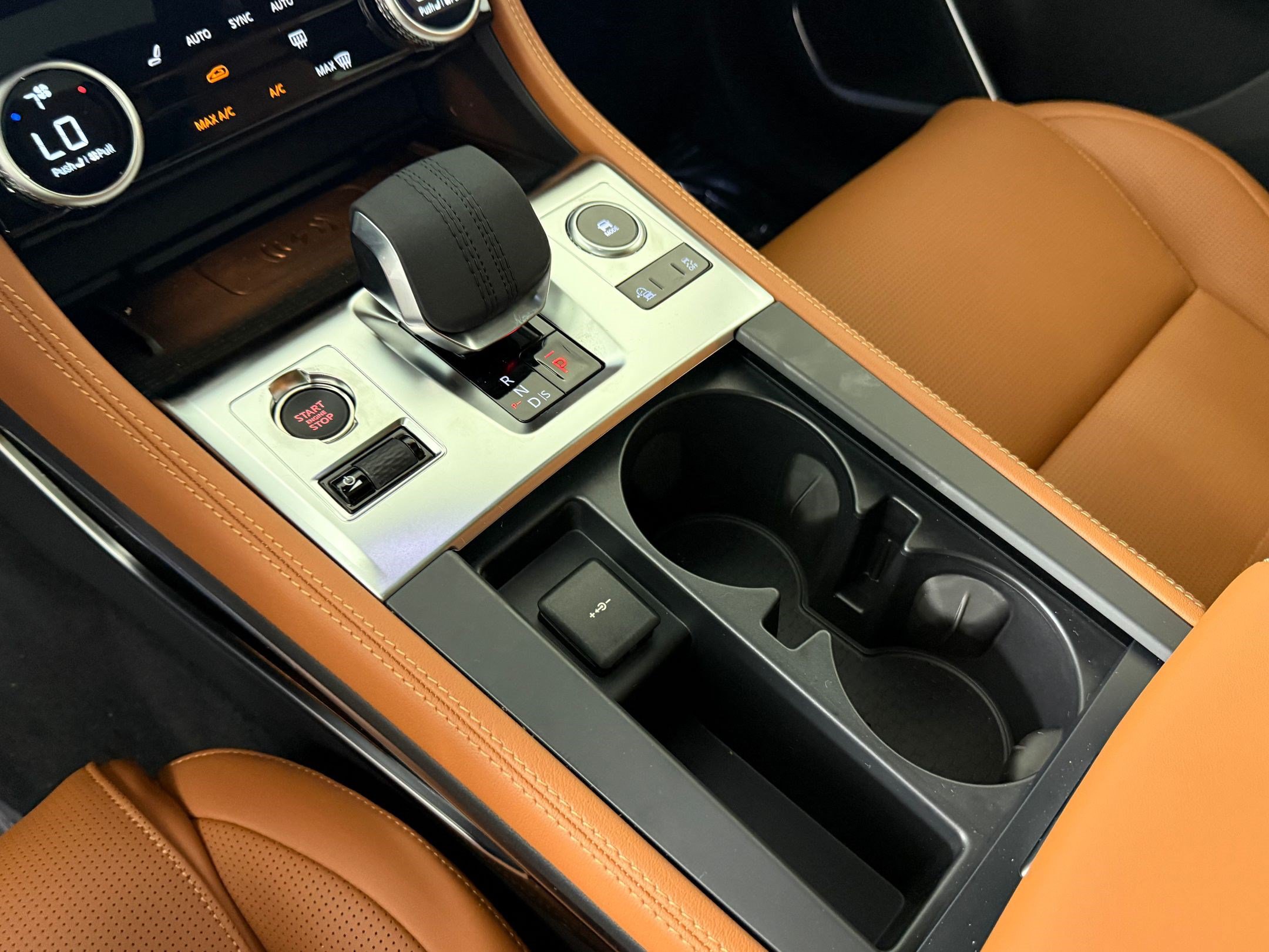 New 2026 Jaguar F-PACE R-Dynamic S AWD/4WD image 16