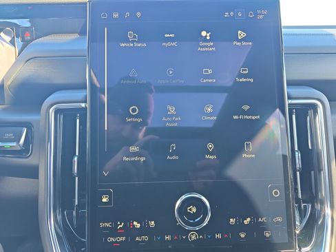 New 2026 GMC Yukon XL Denali w/ Denali Reserve Package image 29