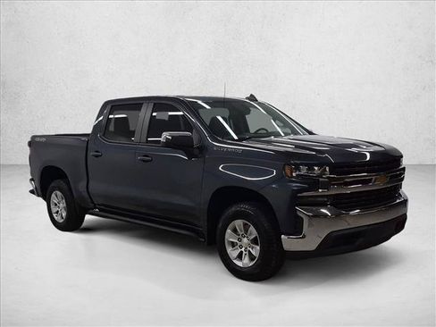 Used 2021 Chevrolet Silverado 1500 LT AWD/4WD image 3