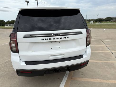 Used 2021 Chevrolet Suburban Z71 w/ Z71 Off-Road Package AWD/4WD image 4
