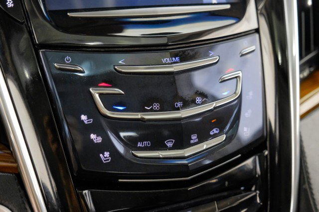 Used 2018 Cadillac Escalade ESV Luxury RWD image 25