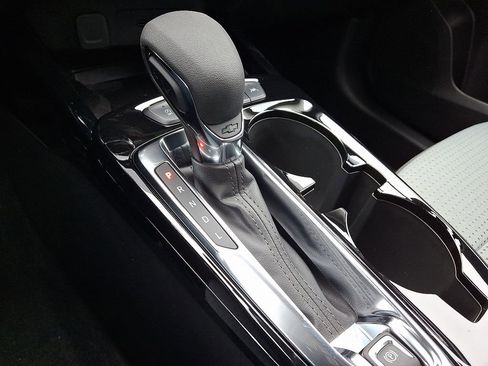 New 2026 Chevrolet Trax LT w/ Sunroof Package image 7