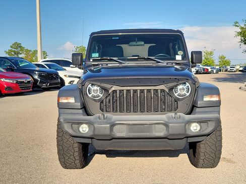 Used 2019 Jeep Wrangler Unlimited Sport S AWD/4WD image 2