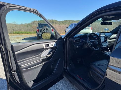 Used 2021 Ford Explorer ST w/ Equipment Group 401A image 12