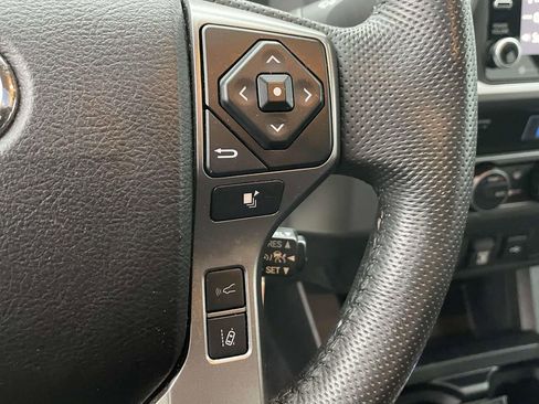Used 2022 Toyota Tacoma SR5 w/ Technology Package image 20