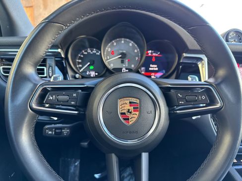 Certified 2024 Porsche Macan S AWD/4WD image 27