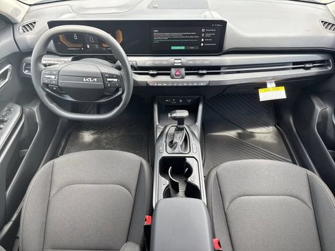 New 2026 Kia K4 FWD image 15
