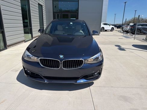Used 2016 BMW 328i Gran Turismo xDrive image 3