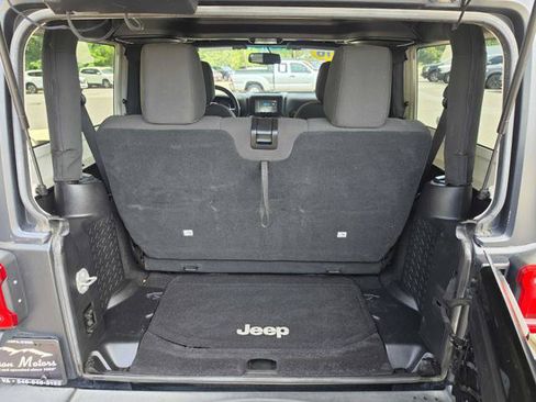 Used 2016 Jeep Wrangler Sport w/ Quick Order Package 23S AWD/4WD image 19