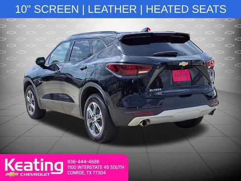 Used 2024 Chevrolet Blazer LT FWD image 2