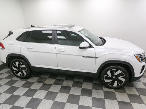 New 2026 Volkswagen Atlas Cross Sport SE AWD/4WD image 5