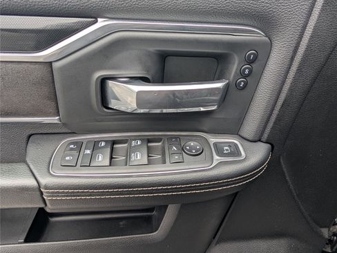 Used 2022 RAM 3500 Laramie AWD/4WD image 25