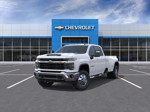 New 2026 Chevrolet Silverado 3500 LT w/ All Star Edition AWD/4WD image 8