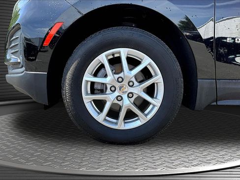 Used 2024 Chevrolet Equinox LS AWD/4WD image 25