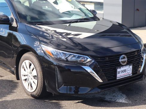 Certified 2025 Nissan Sentra S image 5