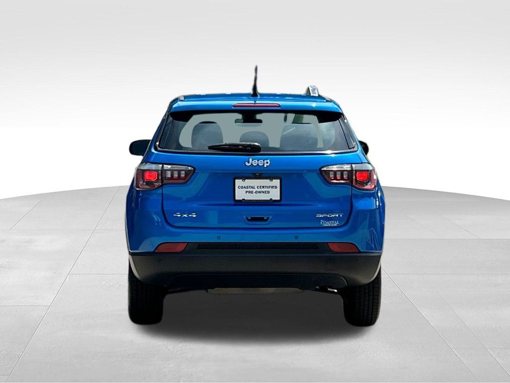 Used 2018 Jeep Compass Sport w/ Tech Group AWD/4WD image 9