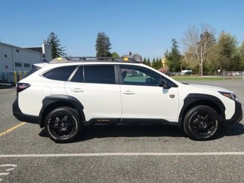 Used 2025 Subaru Outback Wilderness image 10