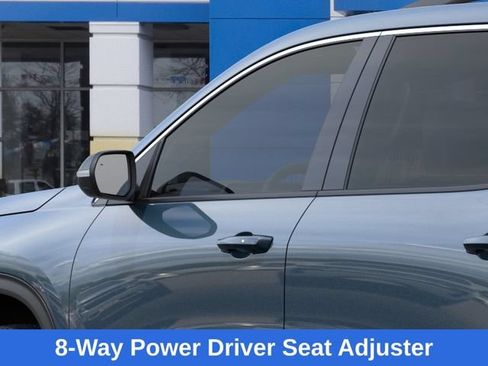 New 2026 Chevrolet Traverse LT w/ Sun and Wheel Package FWD image 13