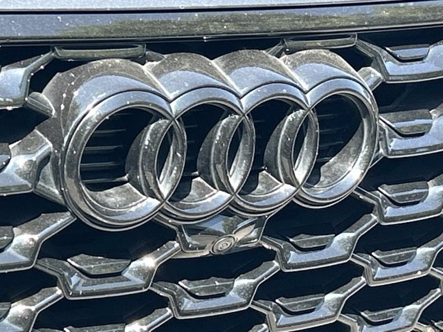 Used 2023 Audi Q5 2.0T Premium Plus AWD/4WD image 11