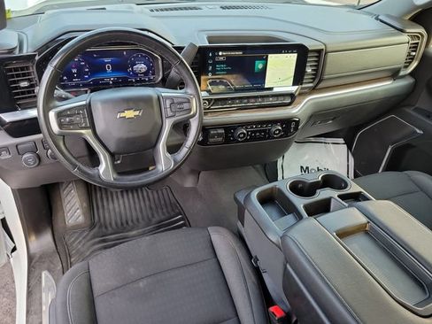 Used 2025 Chevrolet Silverado 1500 LT RWD image 15